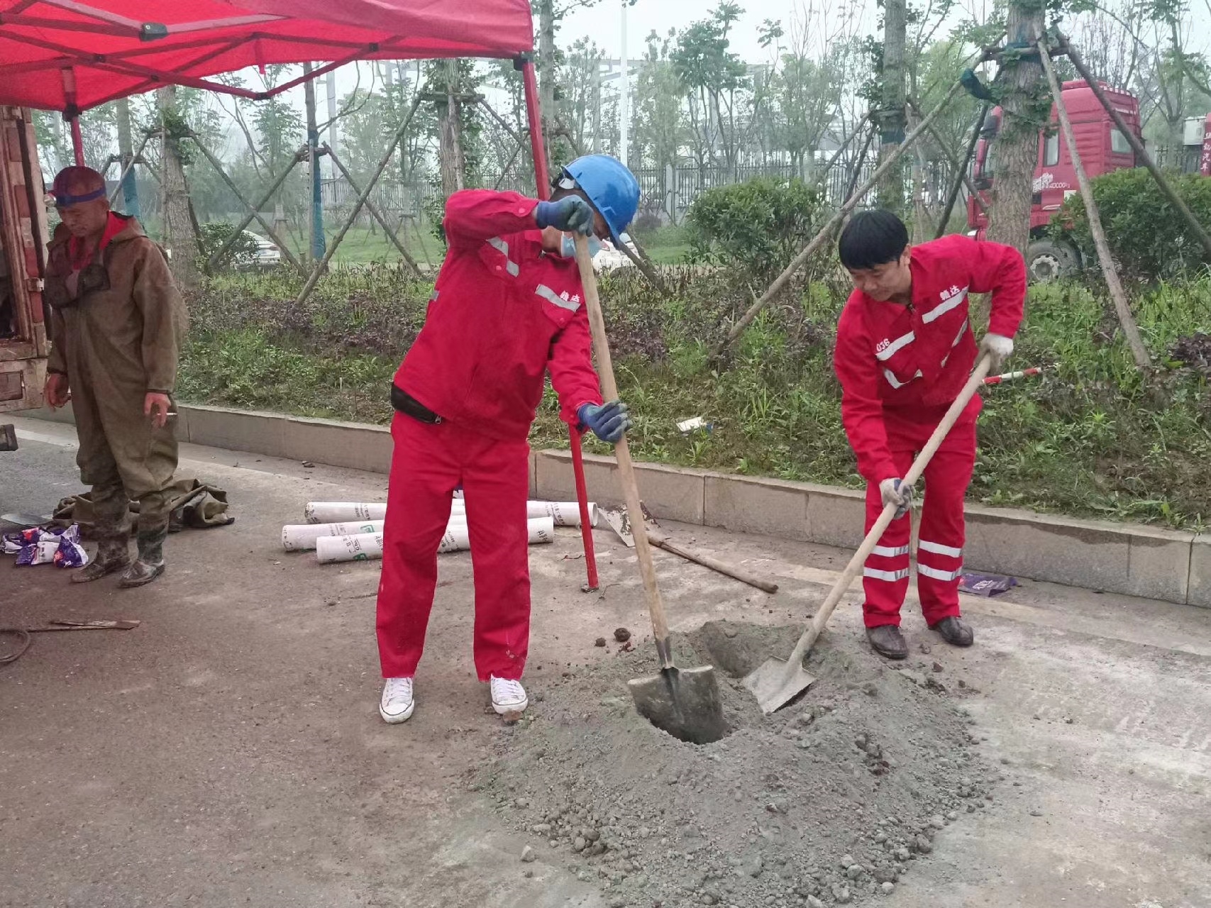 建邺管道疏通哪家好】及时进行市政管道清淤